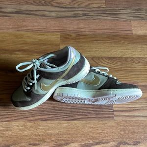 Nike Dunks Low